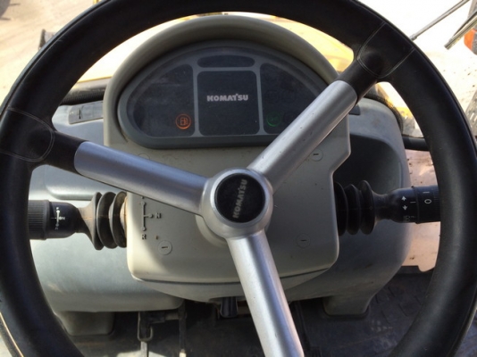 ราคาพิเศษ Komatsu WB93R-5 ปี 2007 นำเข้ามาจากอิตาลี ไม่แพงครับ