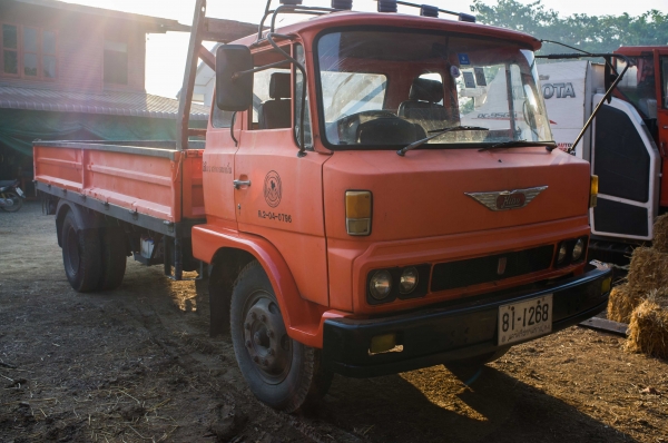 รถ 6 ล้อ HINO รุ่น KL340