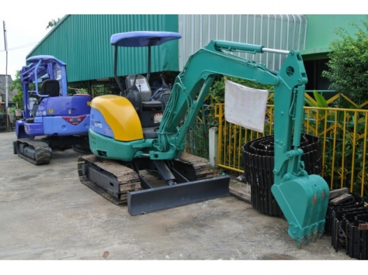 ขายรถแม็คโคร KOMATSU PC27MR-1 ขายรถแม็คโคร KOMATSU PC27MR-1