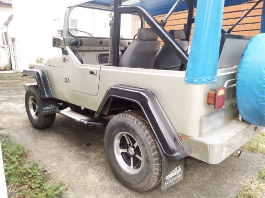 ขายรถ Jeep สภาพดี ขับได้ดี เครื่องเบนซิน 3y 2000cc ทะเบียนแท้เอกสารครบ