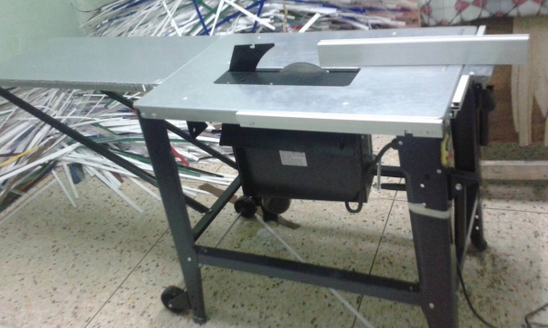 ขายโต๊ะตัดอลูมิเนียม สามารถตัดได้ทั้งไม้และพลาสติก