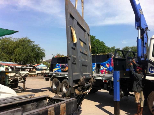 ต้องการขายลิ๊ฟท้ายรับน้ำหนักได้1,500กิโล4กระบอกสภาพสวยใช้งานได้เลยสนใจติดต่อด่วน0892050655