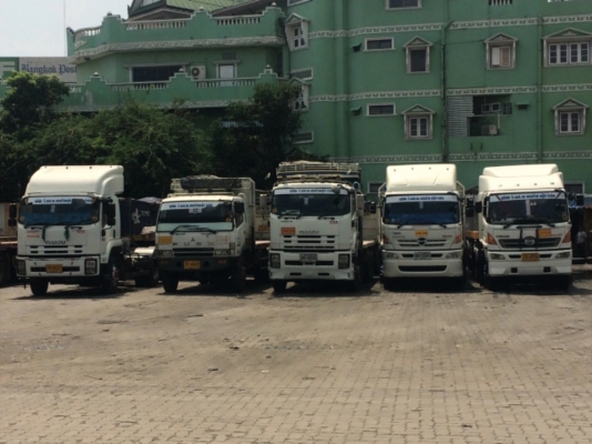 รับสมัครพนักงานขับรถ หัวลาก พ่วงแม่ลูก สิบล้อ รายได้ดี