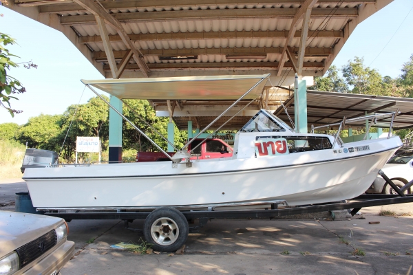 ขายเรือญี่ปุ่น ขนาด 22 ฟุต พร้อมเครื่อง YAMAHA 90 แรง
