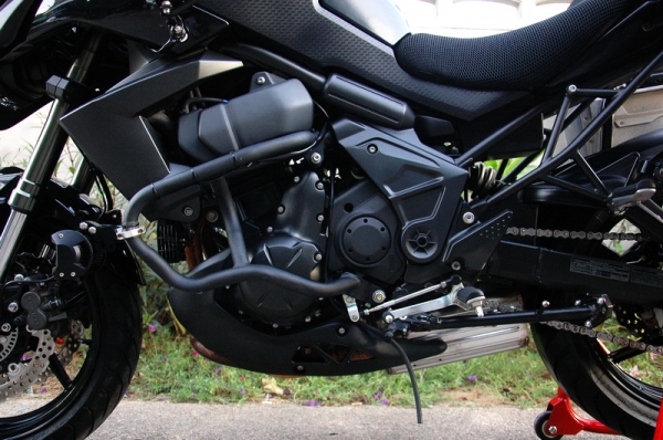 ขาย Kawasaki Versys 650 ABS ปี 2012  Book Service เอกสารพร้อมโอน