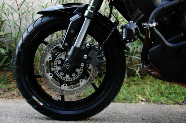 ขาย Kawasaki Versys 650 ABS ปี 2012  Book Service เอกสารพร้อมโอน