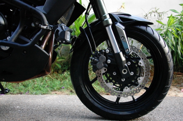 ขาย Kawasaki Versys 650 ABS ปี 2012  Book Service เอกสารพร้อมโอน