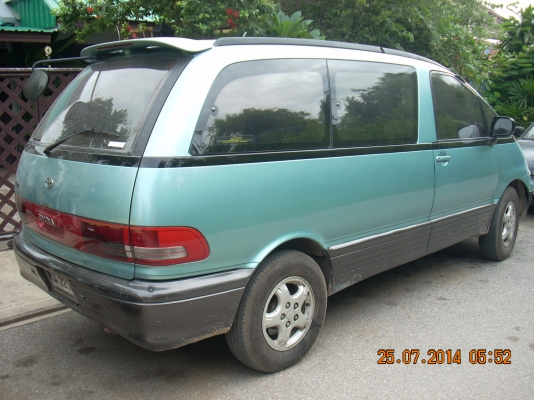 รถครอบครัวตัวท้อปเบาะหมุนได้ ซันรูฟไฟฟ้า