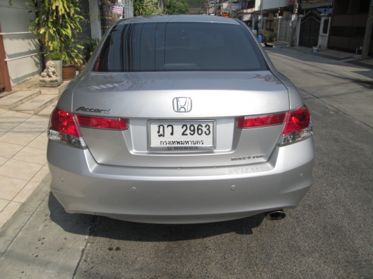 ACCORD 2.4EL NAVI ตัว top สุด วิ่งน้อย -11