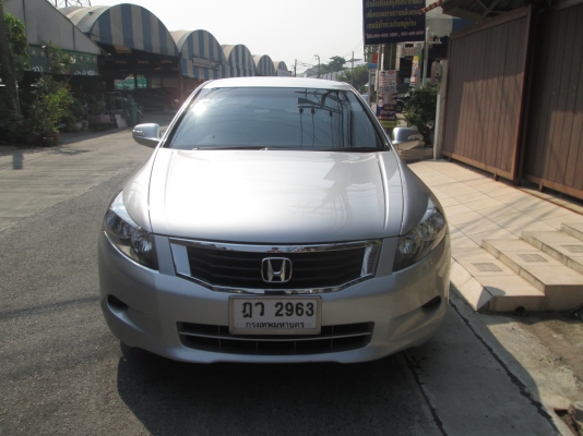 ACCORD 2.4EL NAVI ตัว top สุด วิ่งน้อย -11