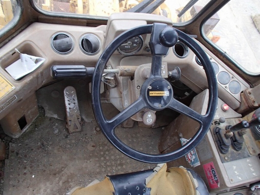 โปรโมชั่น รถตัก CAT 926E นำเข้าจาก ญี่ปุ่น แท้ๆ 1000\% สวยๆ ขายถูกๆ 090-986-2521