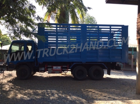 รถบรรทุก 10 ล้อ ยี่ห้อ ISUZU เพลาเดียว ปีจดทะเบียน 2523  160 แรงม้า