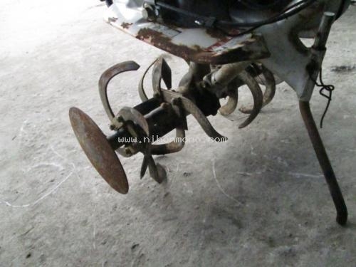 เครื่องพรวนดิน      HONDA     F210  รหัสสินค้า : 14002167    หรือเพิ่มเติมไดที่ www.nihonmono.com