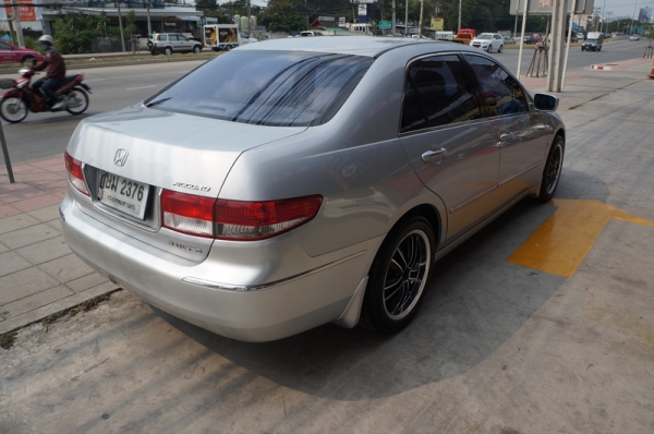 DA ACCORD ปี 2004 ขายรถสวย ARIBAG คู่ หน้า เบรคระบบ ABS ล้อ MAX เบาะหนังปรับไฟฟ้า มีสปอรต์ไลท์ เครื่องเดิม ช่วงล่างดี ภายในลายไม้สภาพดี สีสวย รภพร้อมใช้งาน จัดไฟแนนได้ ฟรีดาวน์