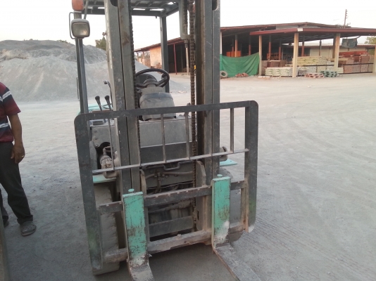 ขายรถโฟล์คลิฟท์ 2 คัน รถตัก 1 คัน