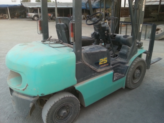 ขายรถโฟล์คลิฟท์ 2 คัน รถตัก 1 คัน