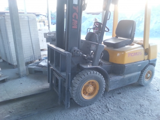 ขายรถโฟล์คลิฟท์ 2 คัน รถตัก 1 คัน