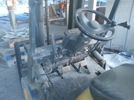 ขายรถโฟล์คลิฟท์ 2 คัน รถตัก 1 คัน