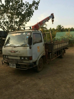 รถบรรทุก 6 ล้อใหญ่ HINO ติดเครน รุ่น KM779 ปี2530 ราคา 390,000 บ.
