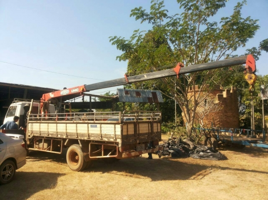 รถบรรทุก 6 ล้อใหญ่ HINO ติดเครน รุ่น KM779 ปี2530 ราคา 390,000 บ.