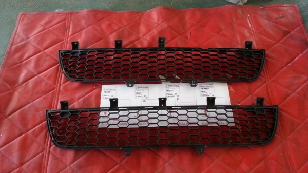 ตะแกรงช่องลมในกันชน Triton ของแท้มือสอง