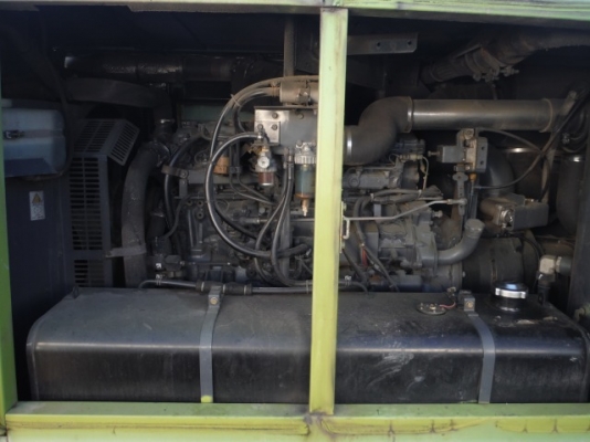 PDS655SD-4B2 # 68A4B20158 : Airman compressor 655cfm. by Kung0813062283