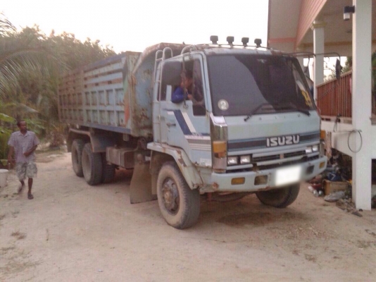 ขายรถบรรทุกสิบล้อดัมพ์ ISUZU 210 - 359 เครื่อง 6BG turbo เครื่องนอก 210 แรง ลงเล่มแล้ว ขายรถบรรทุกสิบล้อดัมพ์ ISUZU 210 - 359 เครื่อง 6BG turbo เครื่องนอก 210 แรง ลงเล่มแล้ว