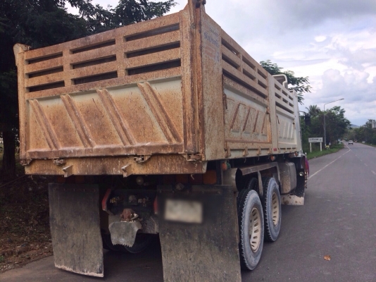 ขายรถบรรทุกสิบล้อดัมพ์ ISUZU เครื่อง 320 แรง ปี 50 กระบะดัมพ์สามมิตร มีระบบลากพ่วง