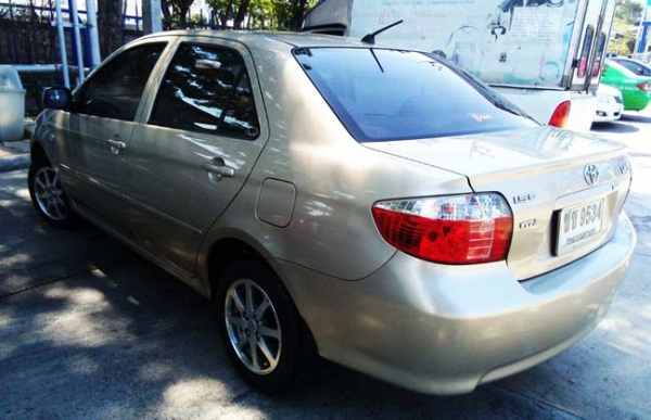 VIOS รุ่น E IVORY (AIRBAG + ABS) ปี 2006 เกียร์ออโต้ เครื่องเงียบ เกียร์เข้านิ่ม ภายในสีทูโทน ลายไม้ หรูหรา กระจกไฟฟ้า ปรับข้างไฟฟ้า เซ็นทรัลล็อค ฟิล์ม LAMINA รอบคัน ตัวถังบางเดิม รถวิ่ง 110,000 กิโล ไม่ติดแก๊สก็ประหยัดอยู่แล้ว ดิสก์เบรก 4 ล้อ ยาง Micheli VIOS รุ่น E IVORY (AIRBAG + ABS) ปี 2006 เกียร์ออโต้ เครื่องเงียบ เกียร์เข้านิ่ม ภายในสีทูโทน ลายไม้ หรูหรา กระจกไฟฟ้า ปรับข้างไฟฟ้า เซ็นทรัลล็อค ฟิล์ม LAMINA รอบคัน ตัวถังบางเดิม รถวิ่ง 110,000 กิโล ไม่ติดแก๊สก็ประหยัดอยู่แล้ว ดิสก์เบรก 4 ล้อ ยาง Micheli