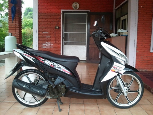 ธารนนทบุรี//ขาย honda click ปี50 สภาพสวย เครื่องเดิม ราคา17,500บาท ทะเบียนพร้อมชุดโอนครบค่ะ
