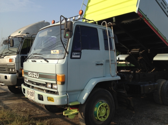 อีซูซุ 195 ดั๊ม เครื่องดี เกียร์ดี สภาพดีพร้อมใช้  พร้อมจัดไฟแนนท์