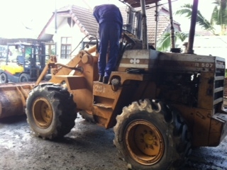 ขายรถตัก KOMATSU 507 S/N50322‏ สภาพดี สนใจติดต่อคุณรัตนศักดิ์ โทร.081-7621704 ขายรถตัก KOMATSU 507 S/N50322‏ สภาพดี สนใจติดต่อคุณรัตนศักดิ์ โทร.081-7621704