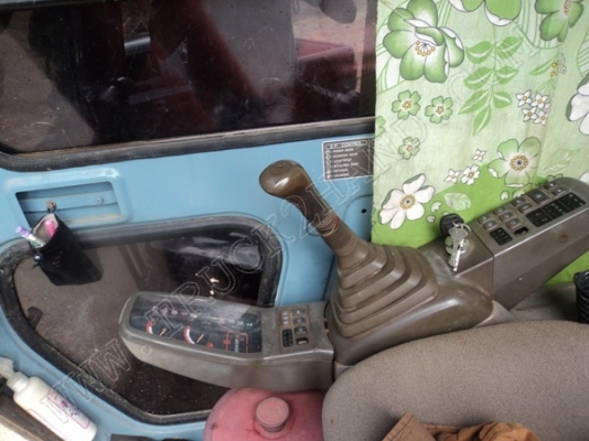 แบคโฮยี่ห้อ HITACHI รุ่น EX300-3C//ติดต่อคุณเบียร์ 074-601-507, 089-615-3177