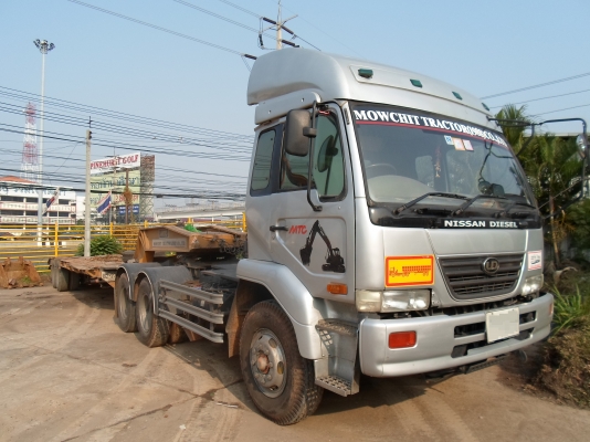 ขายรถหัวลาก รุ่น CW320M เครื่อง EURO 2 คุณภาพดี รถใช้งานได้ ประหยัดน้ำมัน