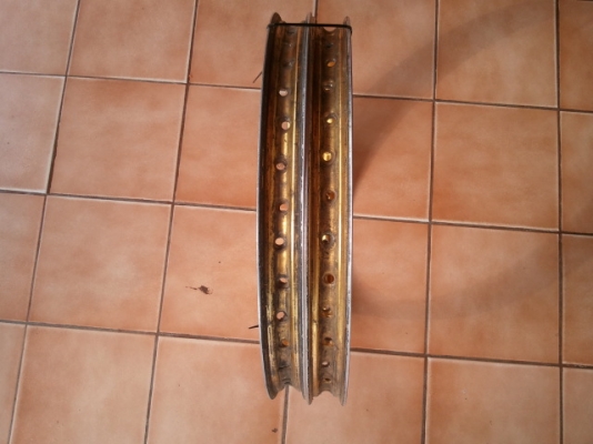 ธารนนทบุรี//ขาย ล้อทอง com1.2-17 1คู่มือสอง ราคา1,000บาท(พร้อมจัดส่งค่ะ) ธารนนทบุรี//ขาย ล้อทอง com1.2-17 1คู่มือสอง ราคา1,000บาท(พร้อมจัดส่งค่ะ)