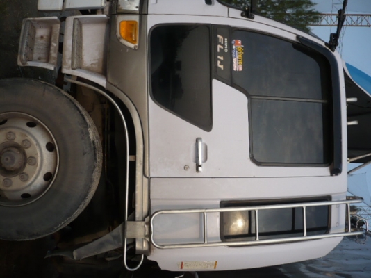 ขาย 10 ล้อ HINO FL1JNLA 260 แรง ปี 43 ตู้เย็น เพลาเดียว ด่วน!