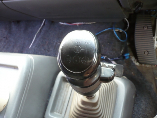 ขาย 10 ล้อ HINO FL1JNLA 260 แรง ปี 43 ตู้เย็น เพลาเดียว ด่วน!