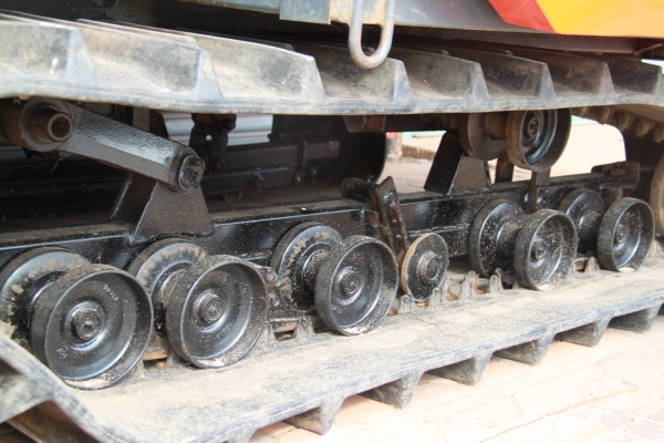 ขายรถเกี่ยวข้าว KOBUTA DC95 GM ขายรถเกี่ยวข้าว KOBUTA DC95 GM