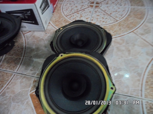 ขายลำโพงติดรถยนต์400พร้อมส่ง