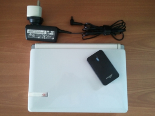 ธารนนทบุรี//ขออนุญาติขาย netbook  ของpockard bell10.1 ราคา4,000บาทค่ะ(พร้อมจัดส่งค่ะ)