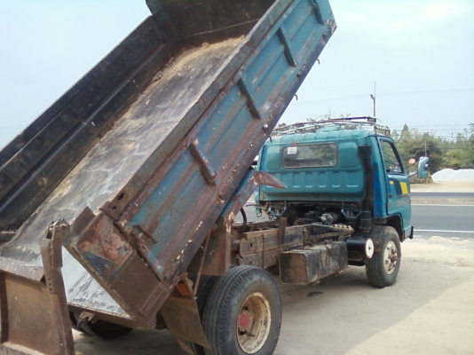 รถดั๊ม 6 ล้อ NPR 115 พร้อมใช้อยู่สารคาม