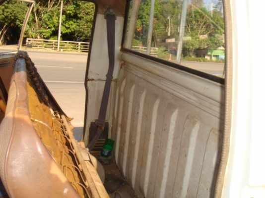 ดัทสัน 720 4 ขอแท้บางๆแห้งๆเครื่องดี แซสซีดีชุดโอนครบรถยังขับขี่ดี