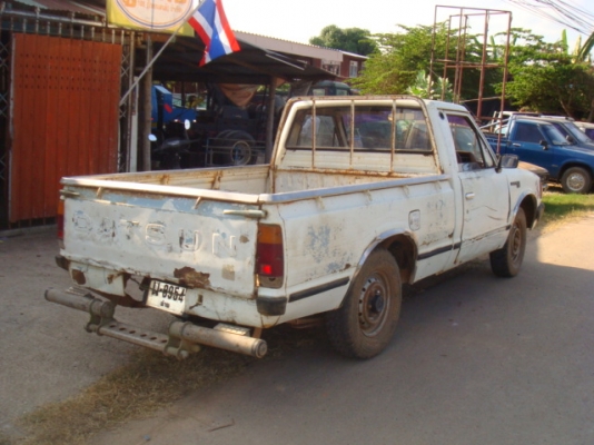 ดัทสัน 720 4 ขอแท้บางๆแห้งๆเครื่องดี แซสซีดีชุดโอนครบรถยังขับขี่ดี