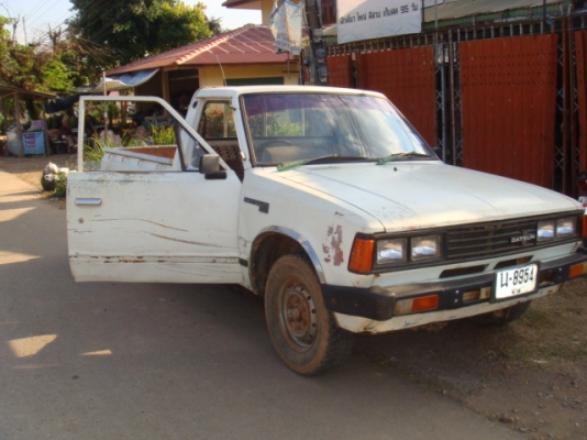 ดัทสัน 720 4 ขอแท้บางๆแห้งๆเครื่องดี แซสซีดีชุดโอนครบรถยังขับขี่ดี