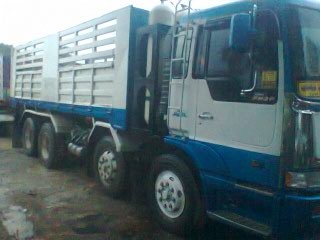 Hino 12 ล้อ หัวนอก 315 แรง รถประกอบพร้อมใช้