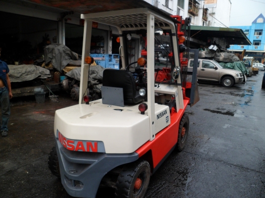 ขายรถยก นิสสัน ดีเซล  2 ตัน