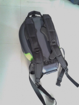 ขายกระเป๋าเป้พลาสติกซื้อมาจากอเมริกาสำหรับขับมอเตอร์ไซค์