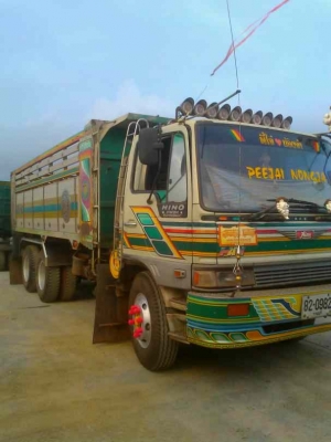 ขาย ฮีโน่ 3H สองเพลา / วางเครื่อง HO6C เทอร์โบ ( พ่วง 18 ล้อ กระบะดั๊มเนียม ) ขาย ฮีโน่ 3H สองเพลา / วางเครื่อง HO6C เทอร์โบ ( พ่วง 18 ล้อ กระบะดั๊มเนียม )