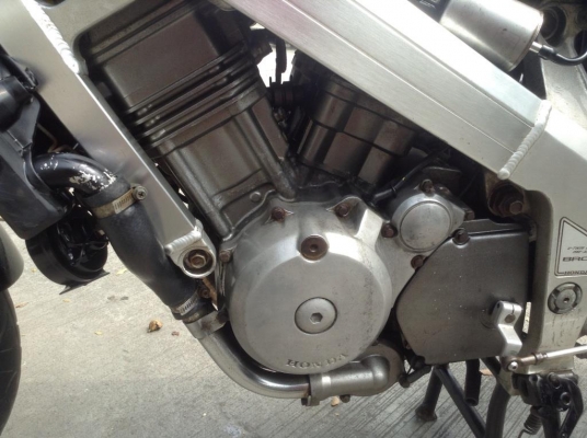 ขาย หรือ แลก HONDA BOSS 400  รถมี เล่ม แต่ แยกขายเล่มไปแล้วคับ เครื่องดีมากๆๆ 100\%  รับประกัน คับ ขาย 29000 ลองดูคับ