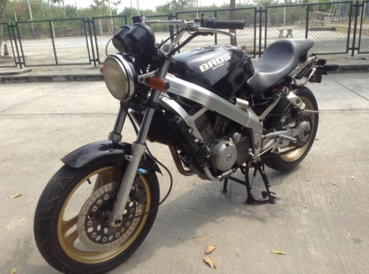 ขาย หรือ แลก HONDA BOSS 400  รถมี เล่ม แต่ แยกขายเล่มไปแล้วคับ เครื่องดีมากๆๆ 100\%  รับประกัน คับ ขาย 29000 ลองดูคับ